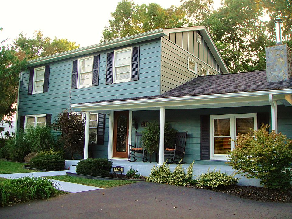 1st image of 2707 Flint Dr