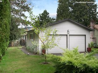 2835 SW Carolina St, Portland, OR 97239