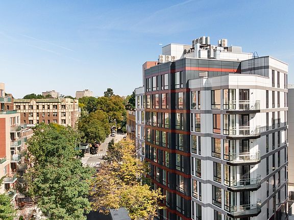 5th image of 116-09 Grosvenor Ln #6DD