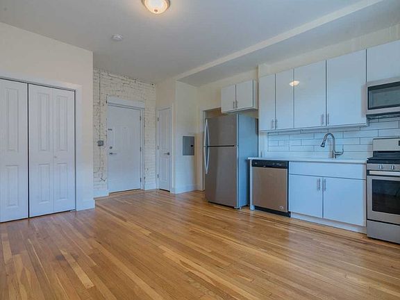 2nd image of 125 Magnolia Ave #107