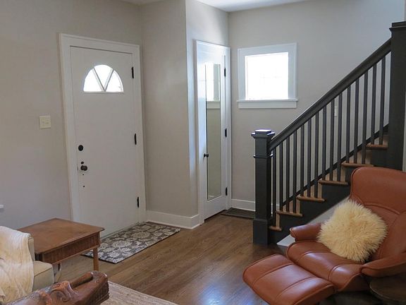 3rd image of 239 Connolly St