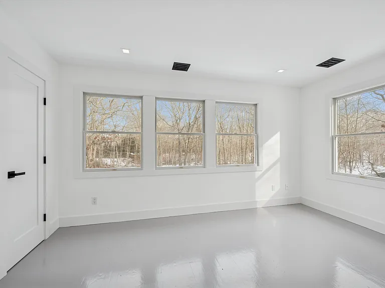 876A Millstone Rd — Photo 9