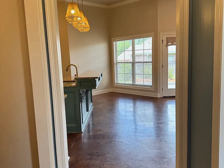 715 Chambord Dr — Photo 16