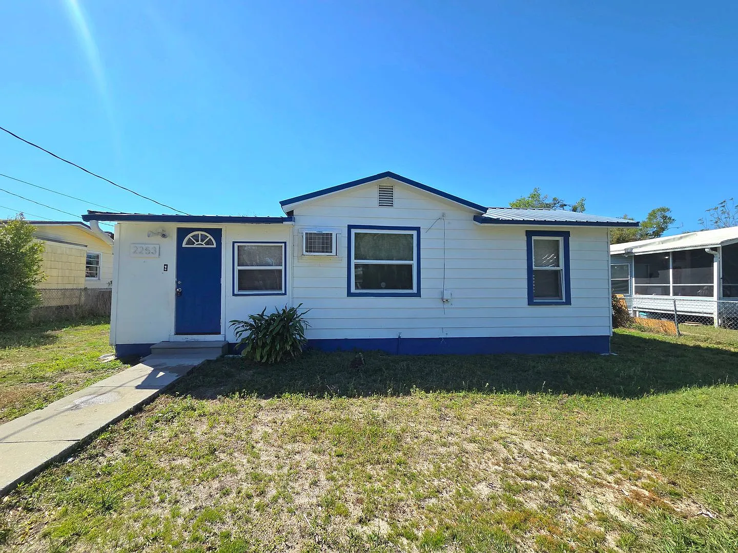 3 Bedroom Home in Lakeland — Photo 1