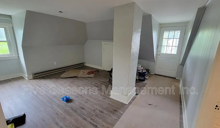 19 Fletcher Pl #3 — Photo 8