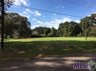 1135 Munson Dr, Zachary, LA 70791