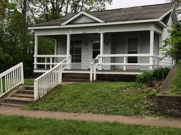 223 Broadway St, Eau Claire, WI 54703