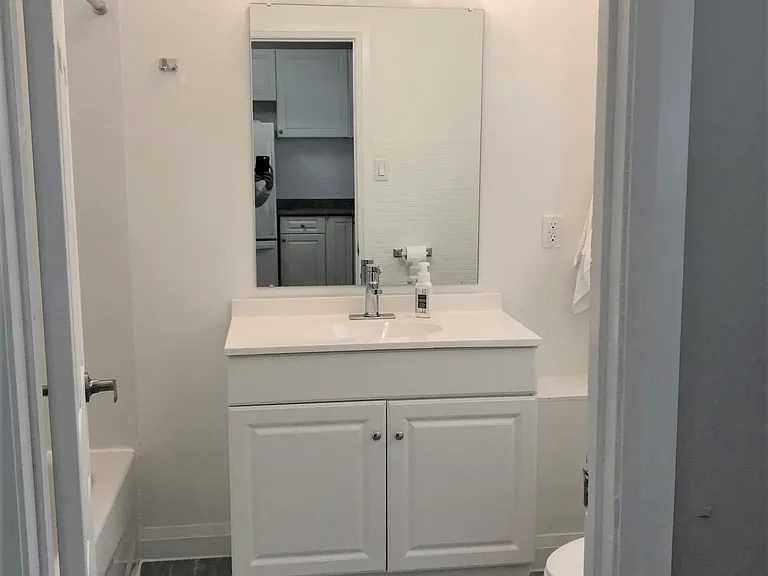 15 Euclid Ave — Photo 11