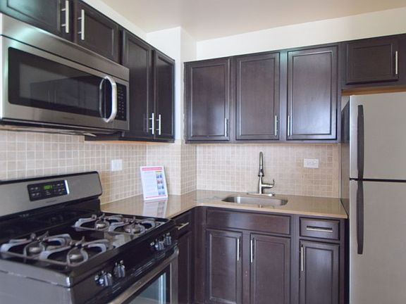 3rd image of 3333 Broadway APT C22f