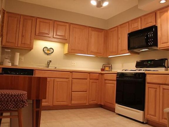 5th image of 150 Lake St #1B