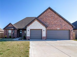 2403 SW Tupelo Ave, Bentonville, AR 72712