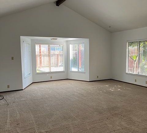 2nd image of 1864 N Vine St