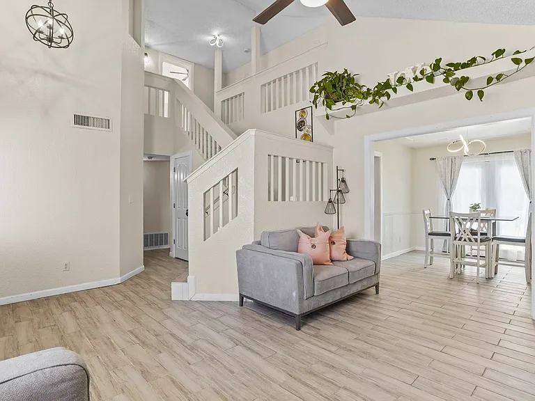 7378 Luz De Lumbre Ave — Photo 5