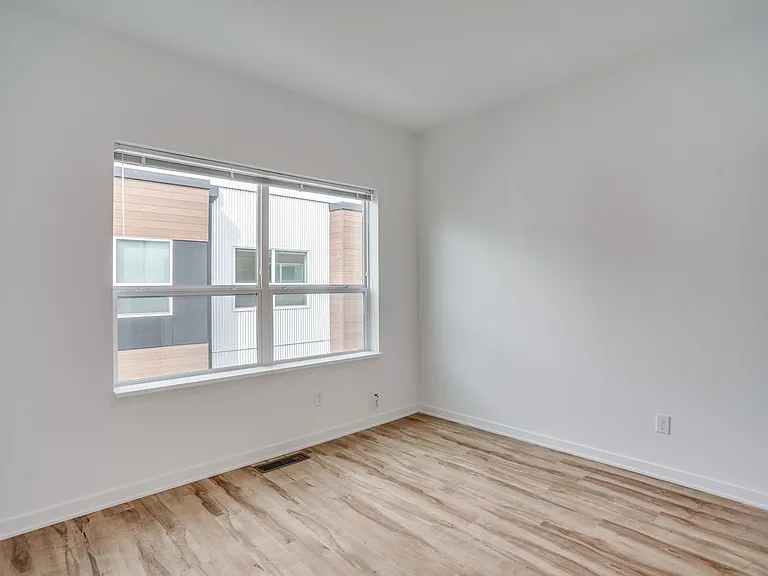 3333 Nicollet Ave S — Photo 2