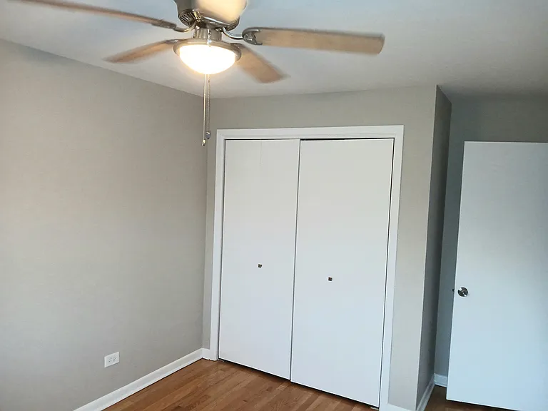 4427 Prairie Ave #2R — Photo 8