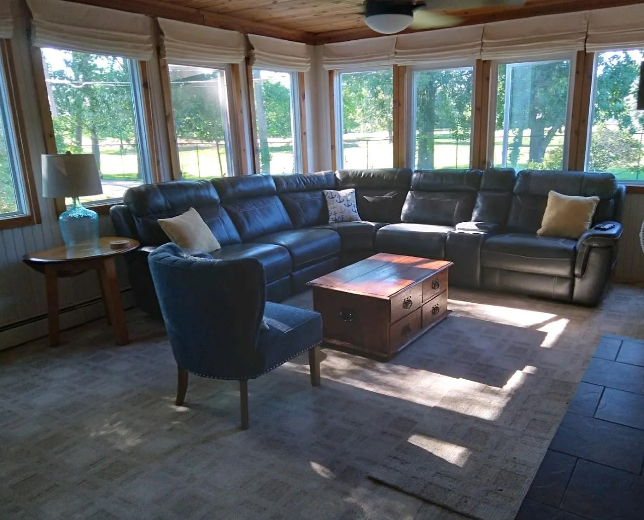 N Lakeshore Dr, Ludington — Photo 2