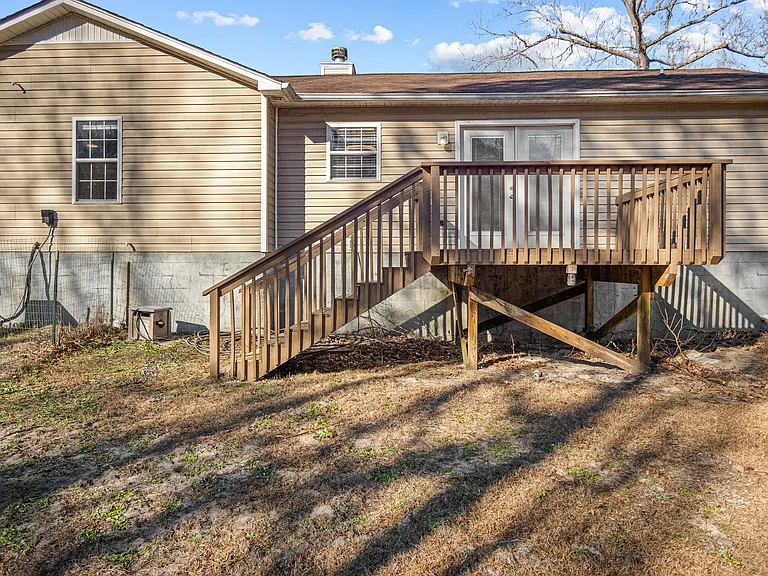 218 Winterberry Ct — Photo 28