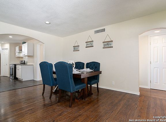 5th image of 5603 Loma Linda Dr