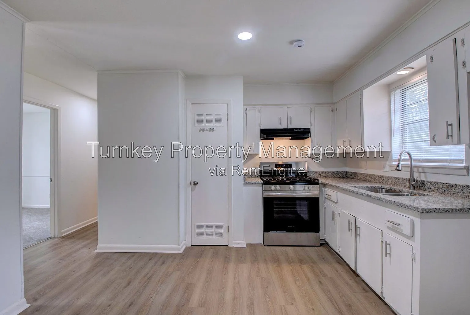 4 bed, 1.5 bath, 1222 sqft, $1,345 — Photo 2