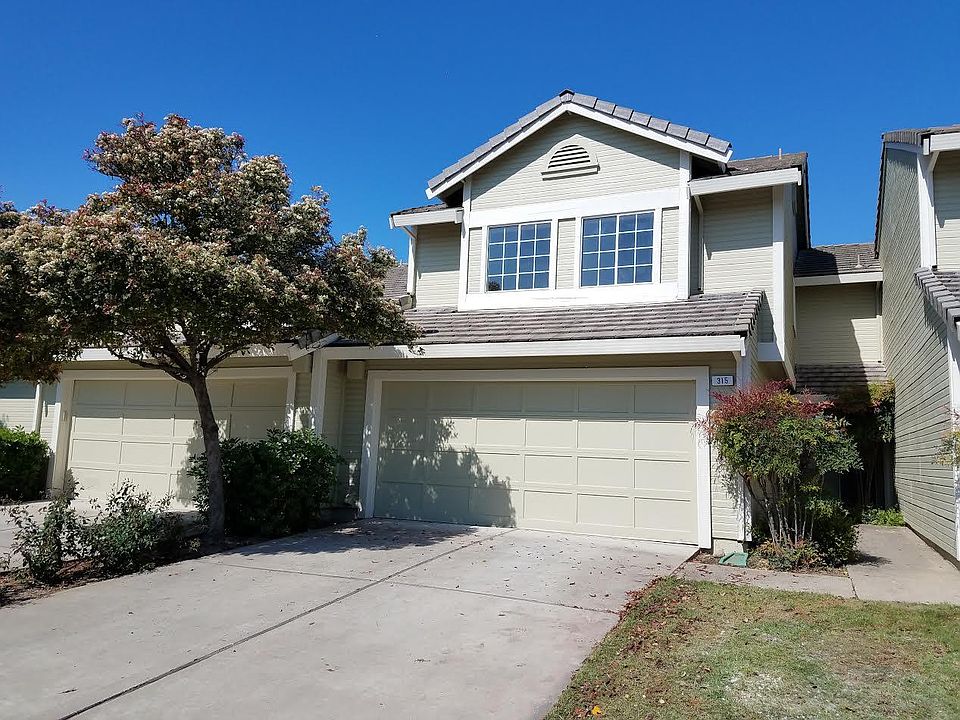 1st image of 315 Heron Dr