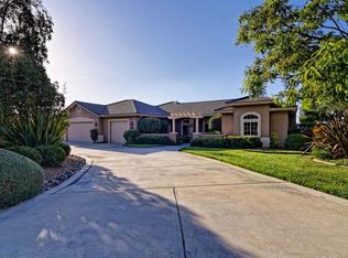 2254 Running Mare Ln, Alpine, CA 91901