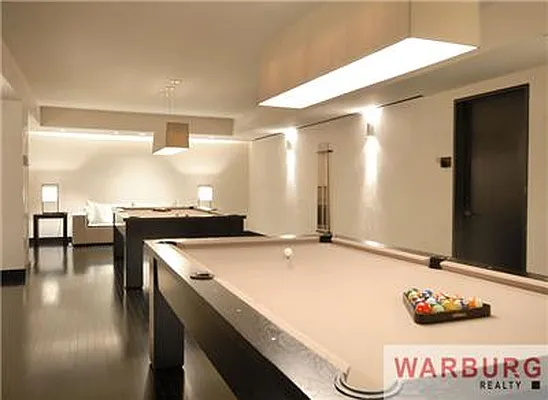 Rented by Warburg | media 4