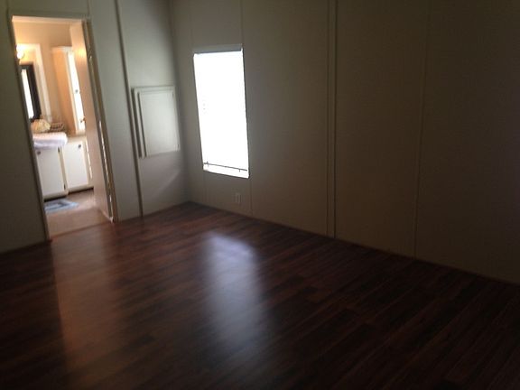 4th image of 732 Sunny South Ave