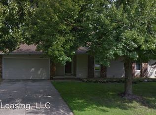 3630 S Hillcrest Ave, Springfield, MO 65807