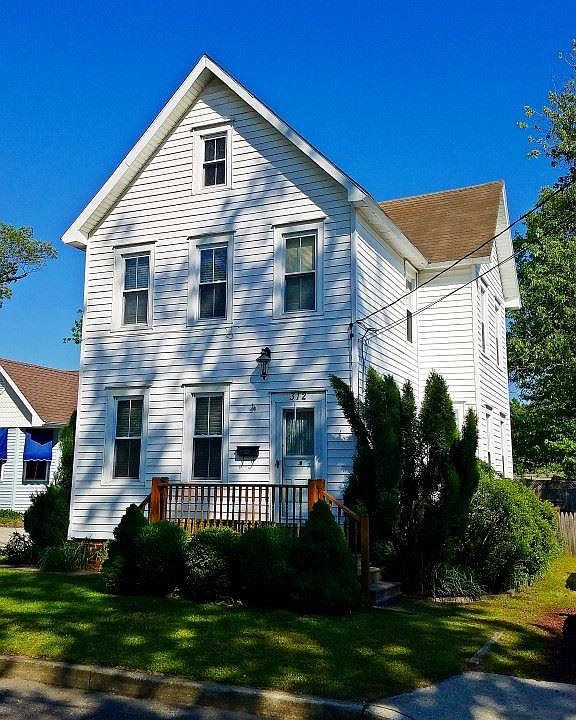 1st image of 312 Hanthorn St