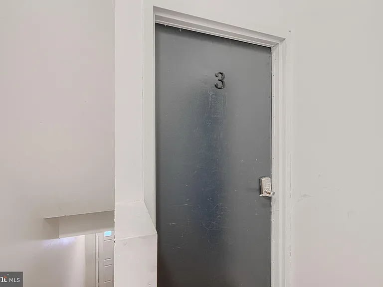 1729 Guilford Ave #3 — Photo 17