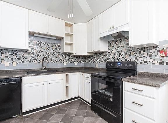 5th image of 4913 Stanley Dr