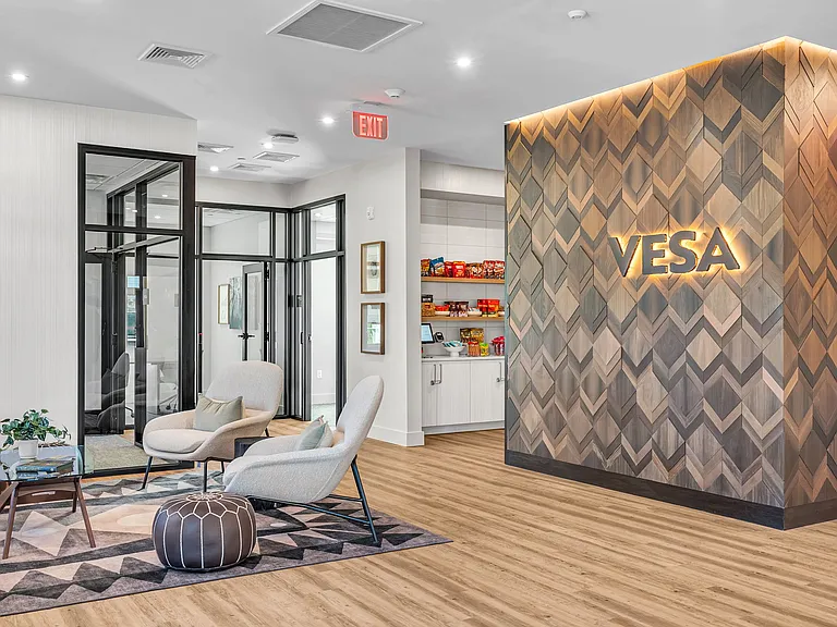 Vesa — Photo 23