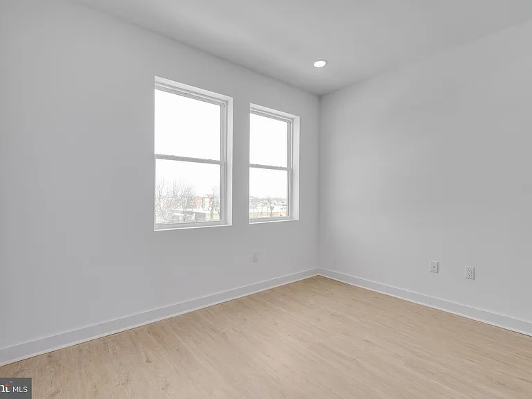 4153 Mantua Ave #3 — Photo 5