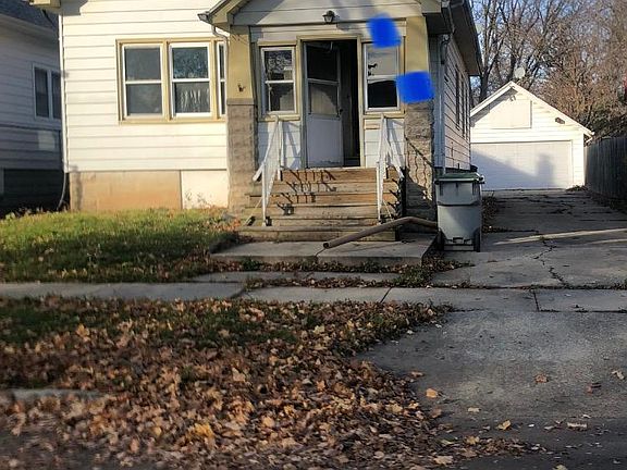 3rd image of 3824 W Sheridan Ave