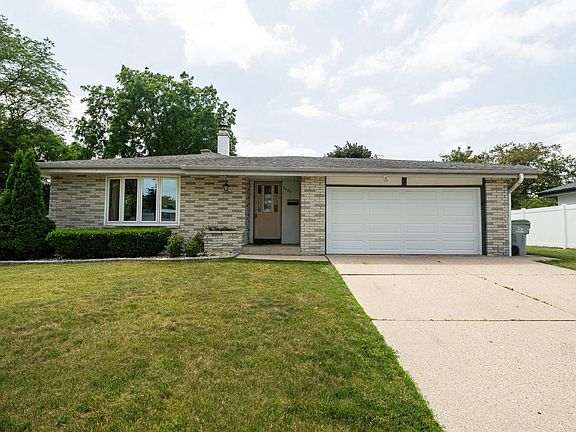 3rd image of 8625 W Petersik STREET