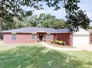 2024 Winners Cir, Cantonment, FL 32533