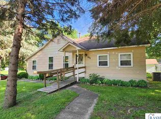 117 E Pleasant St, Garden City, MN 56034