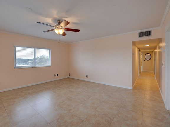 5th image of 1407 NE 56th Street #417