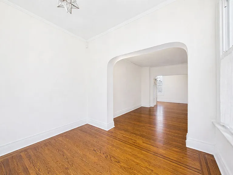 510 S Melville St — Photo 3