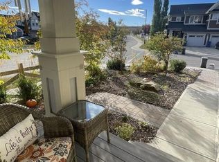 12 S Sunrise Vw, Cochrane, AB T4C0W3