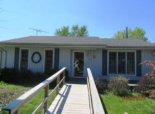 70 Pleasant Valley Dr, Cannelton, IN 47520