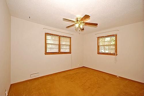 5th image of 4057 Idaho Ave N