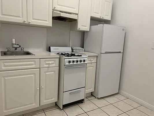 Rented by R New York | media 5