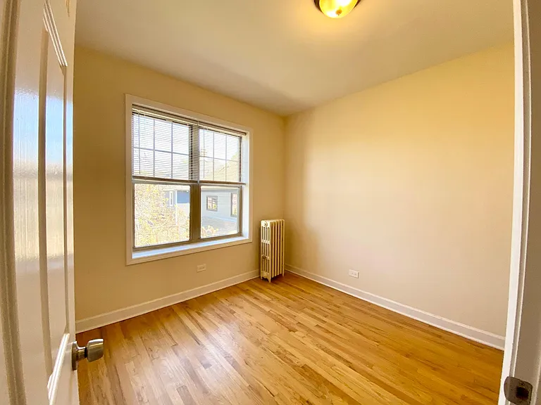 1628 W Lunt Ave #2B — Photo 9