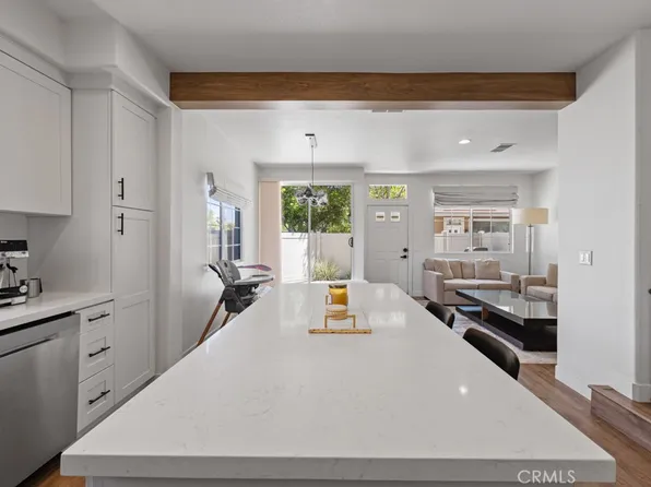 906 S Boulder Pl, Anaheim, CA 92808