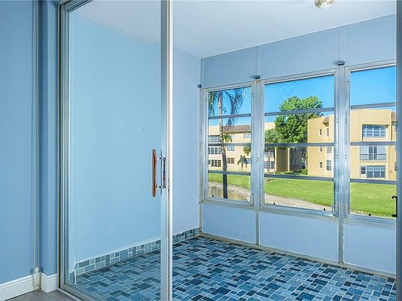 4th image of 5841 NW 61st Ave APT 209