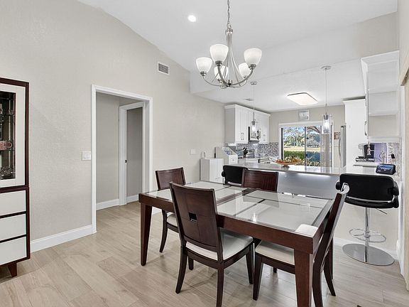 3rd image of 5750 Parkwalk Circle E