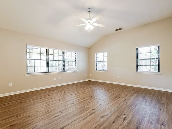3rd image of 222 Washington Ave