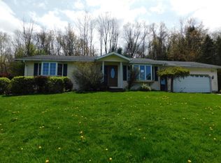 19403 Adamsville Rd, Cochranton, PA 16314