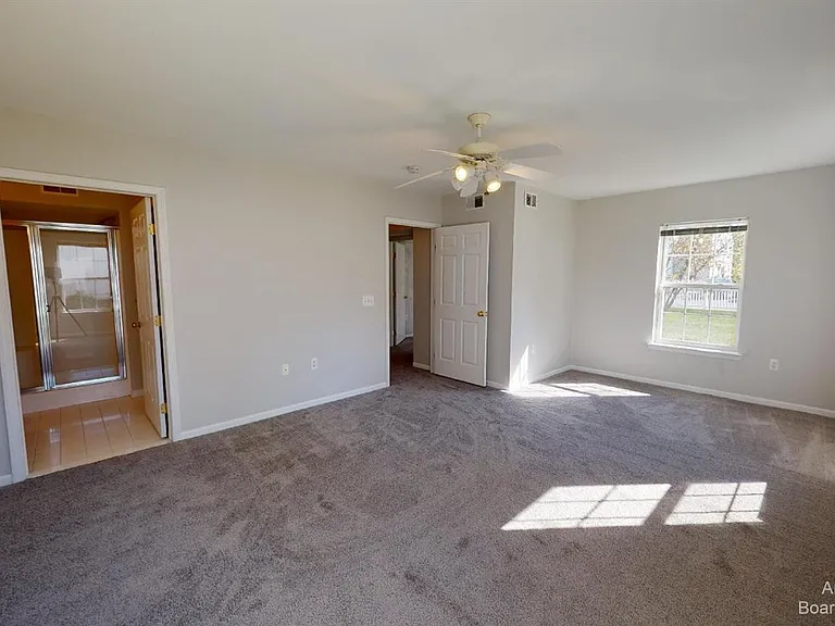 2785 S Knightsbridge Cir — Photo 16